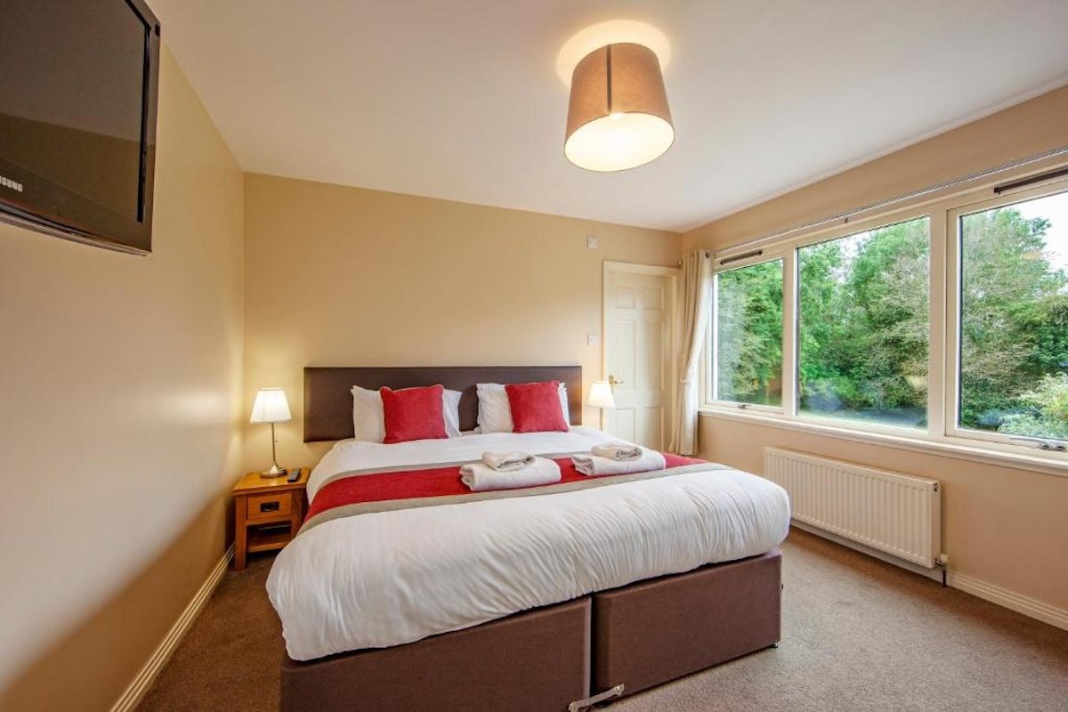 A double bedroom at Wildwood